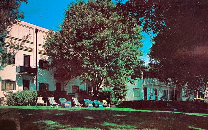 St. Clair Inn (St Clair Inn) - Postcard (newer photo)